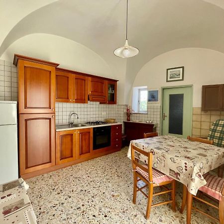 Trulli Lupoli In Valle D Itria Cisternino Buitenkant foto