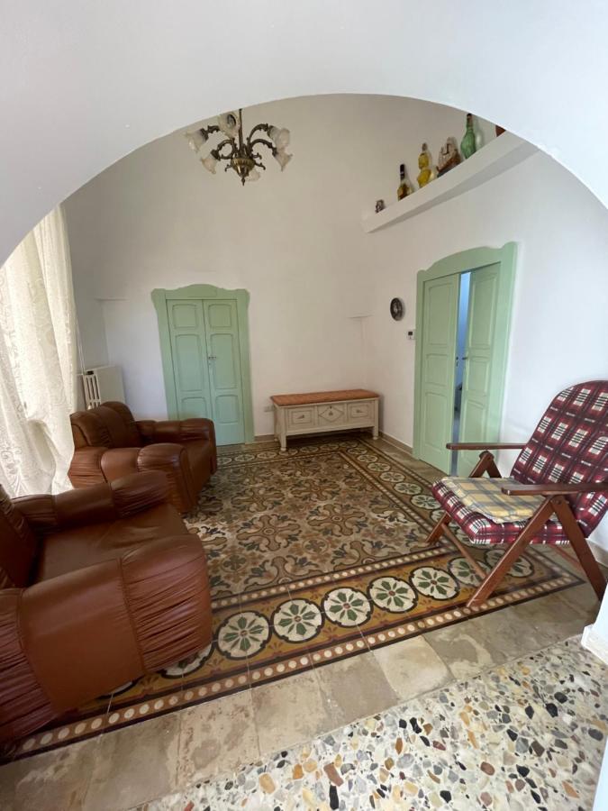Trulli Lupoli In Valle D Itria Cisternino Buitenkant foto