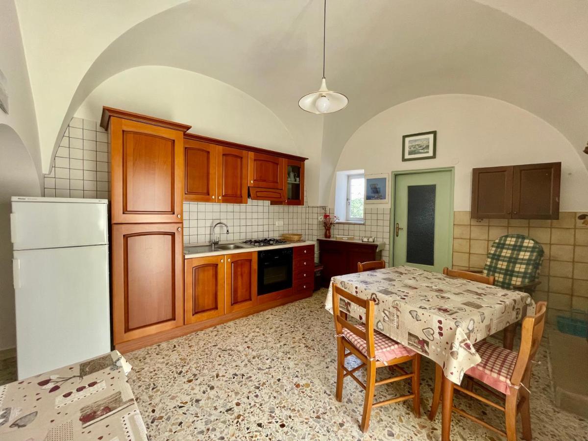 Trulli Lupoli In Valle D Itria Cisternino Buitenkant foto